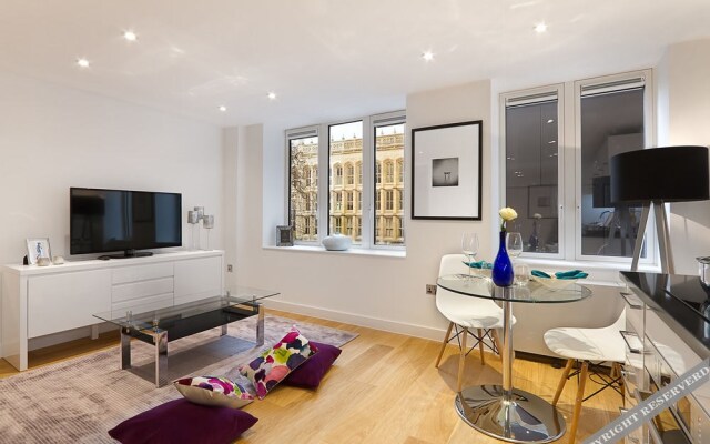 Fetter Lane Apartments