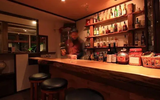 Pension & Bar Side Hill