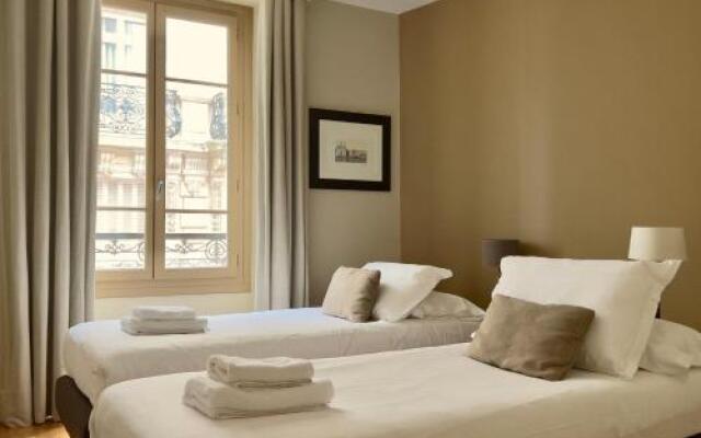 Marais Musée Picasso Luxury 3 Bedroom Apartment