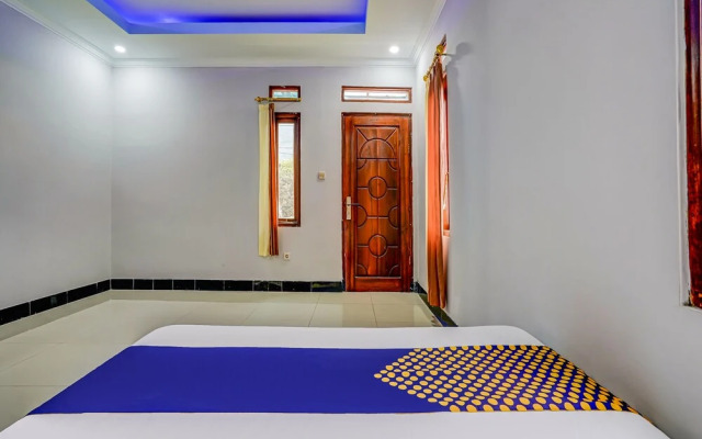 OYO Homes 91014 Eco Tourism Desa Cibodas Areng 2 Syariah