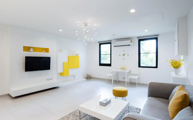 Benviar Tonson Residence