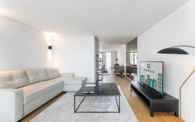 GuestReady - Sliding Doors