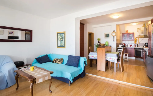 Spacious apt w Magnificent sea View & big Terrace