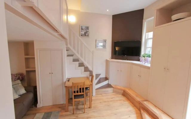 The Coach House, Clifton and Parking - Hopewell