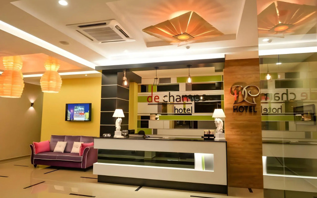 De Champs Hotel