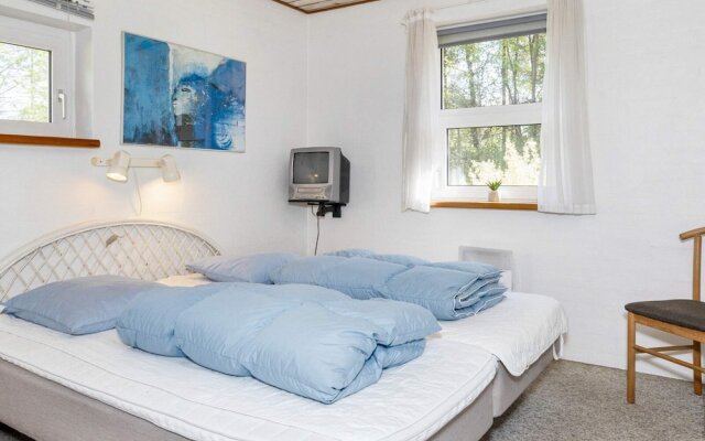 8 Person Holiday Home in Hojslev-by Traum