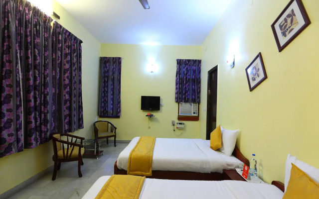 Golden Flowers Inn - Ekkatuthangal
