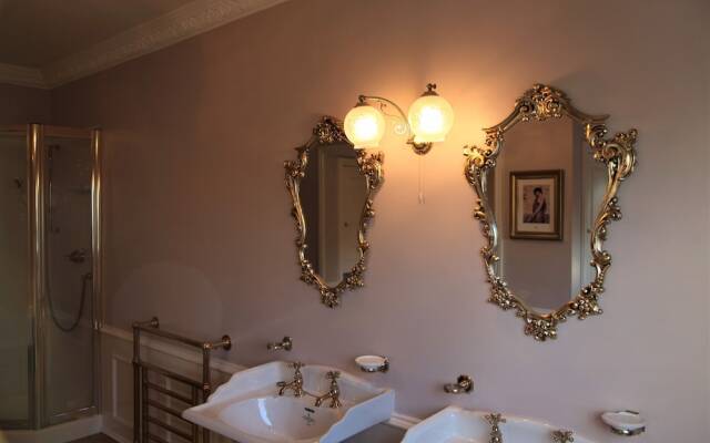 Ream Hills Farmhouse