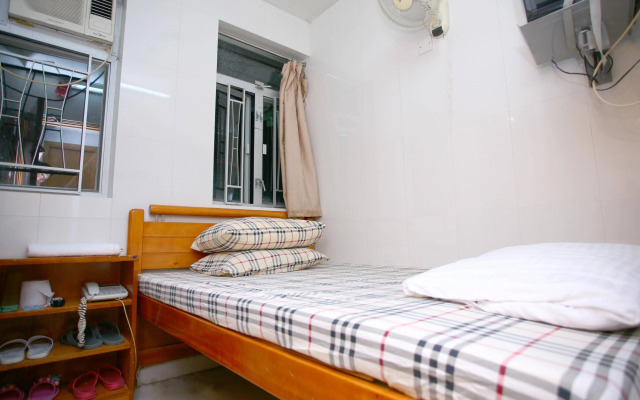 Pay-Less Guesthouse (7/F A9)