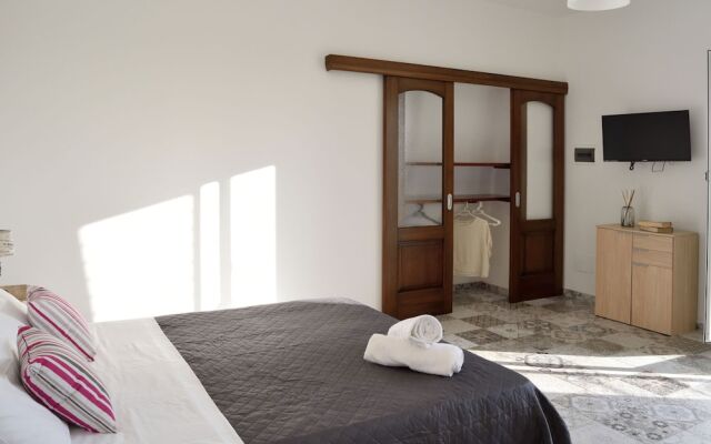 3807 VM - Mono Terra by Barbarhouse