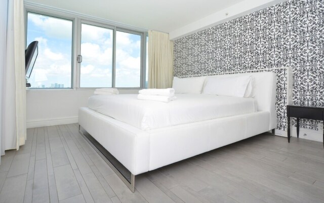 Miami World Rental - Mondrian 916