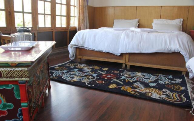 New Moon Guest House