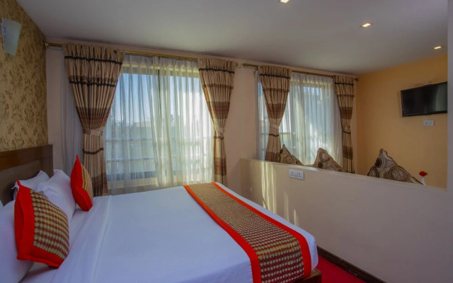 Capital O 338 Yellow Pagoda Hotel