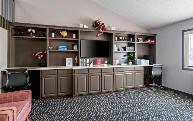 AmericInn by Wyndham Crookston U of M Crookston