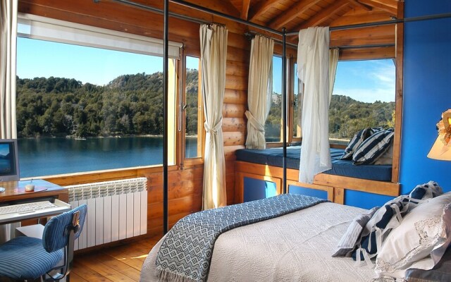 Magnificent Home with Lake Vistas H14