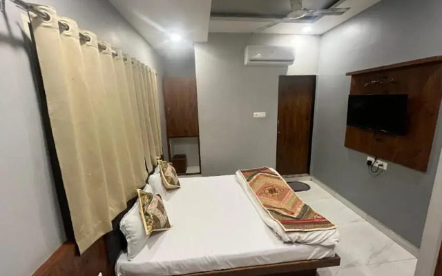 Hotel Shankar by OYO Rooms