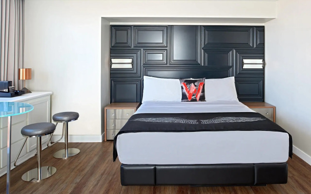 W Boston, a Marriott Hotel