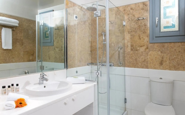 Porto Kea Suites