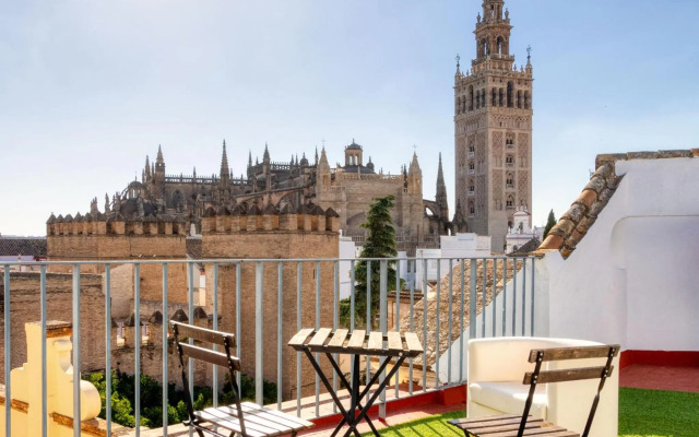 Alianza Giralda Sky view by Valcambre