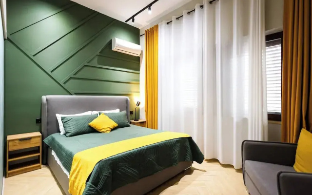 Grandstay Central 101
