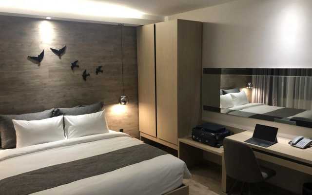 The Luxe Hotel Da Lat – Guest Rooms – Da Lat