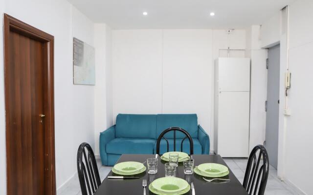 Napoli Centrale Budget Apartment by Wonderful Italy