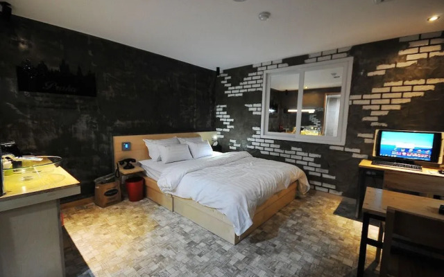 7 Motel