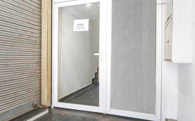 FabHotel Hari Kunj 900 m from Kashi Vishwanath Temple