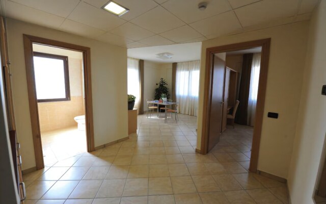 Myres Hotel Residence