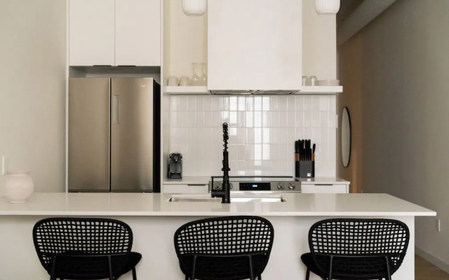 Maison Place Jacques-Cartier by Luxury In Transit