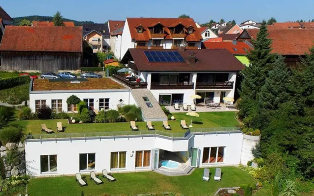 Zedernhof Gesundheits- & Wellnesshotel