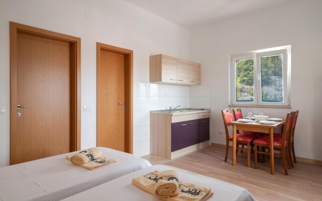 Awesome Apartment in Supetar-splitska With 2 Bedrooms and Wifi