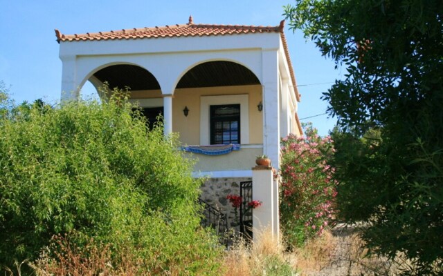 Villa With 5 Bedrooms in Limnos, Chios Island, With Wonderful sea View