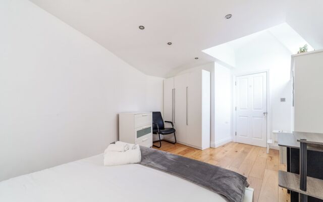 Spacious Retreat 2bed in Camden Town