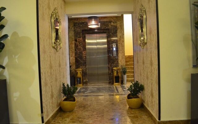 Grand Plaza Hotel Suites