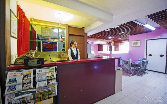 International Luxury Apartment Hotel