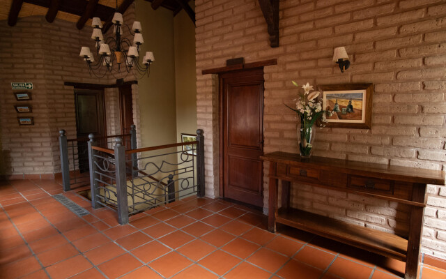 La Casa De La Bodega - Wine Boutique Hotel