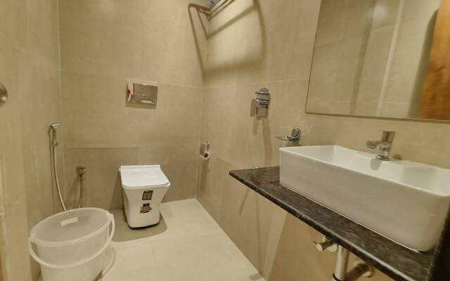 Hotel Riva International - Near Nesco Center