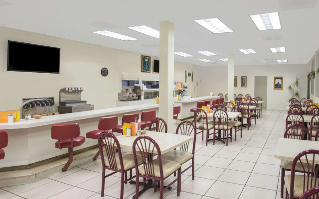 Knights Inn Pico Rivera
