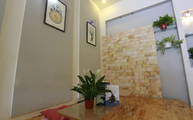 Santi Homestay DaNang