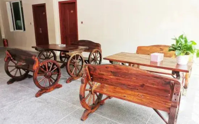 Anji Yishan'erju Inn