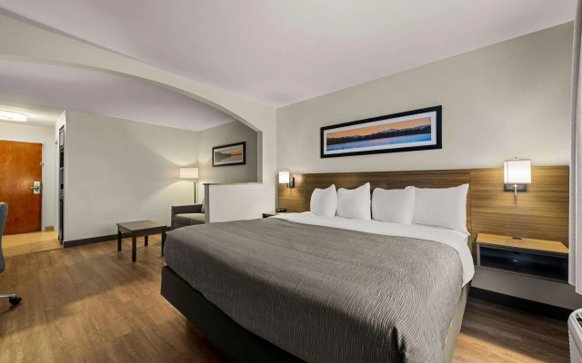 Quality Inn & Suites Matthews - Charlotte