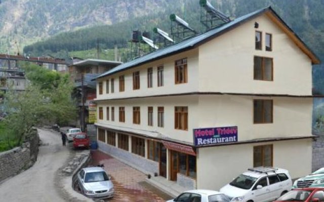 Hotel Tridev Manali