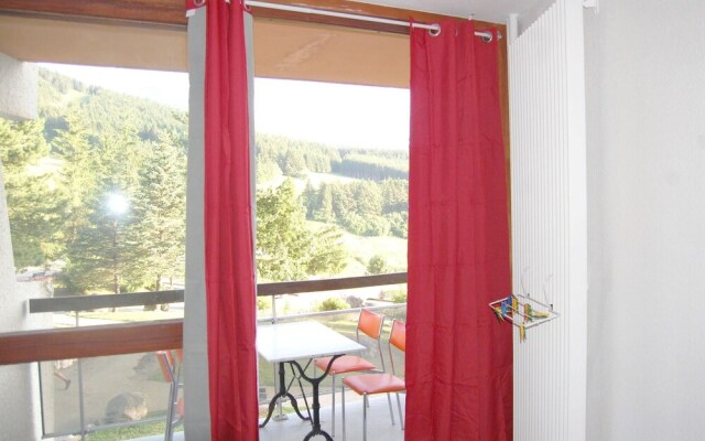 Studio in Villard-de-lans, With Wonderful Mountain View, Balcony and W
