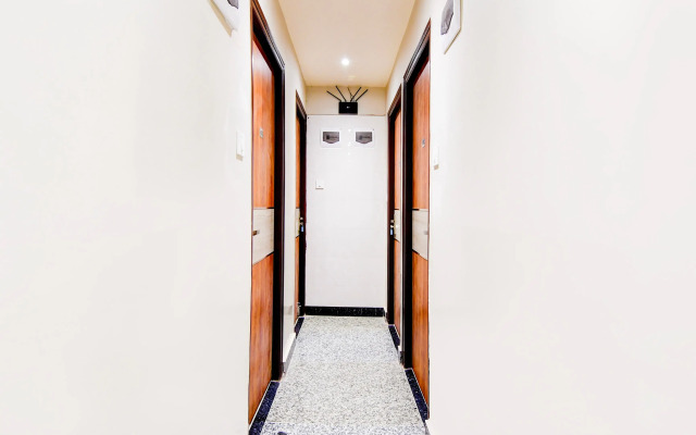 Super Townhouse Kaikhali Near Airport