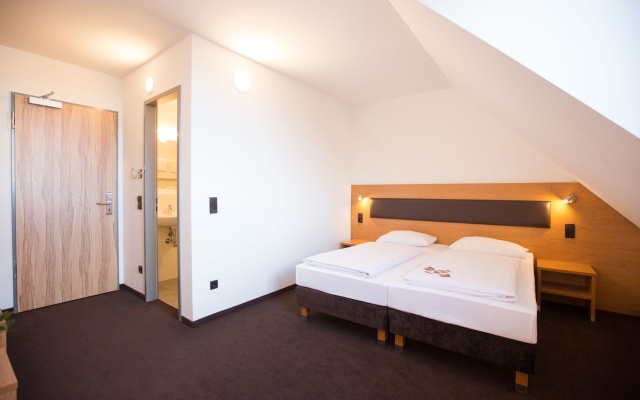 Garner Hotel Stuttgart - Zuffenhausen by IHG