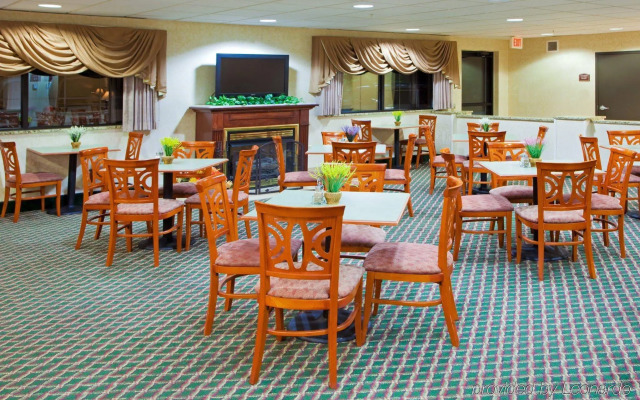 Holiday Inn Express I-95 Capitol Beltway-Largo by IHG