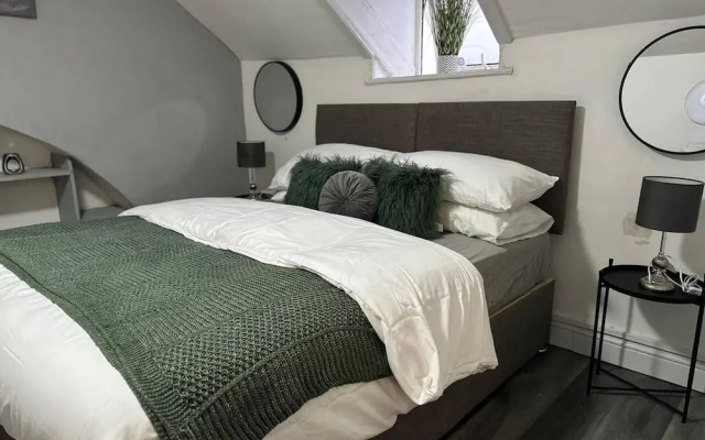 Stunning Studio Apartment in Newport