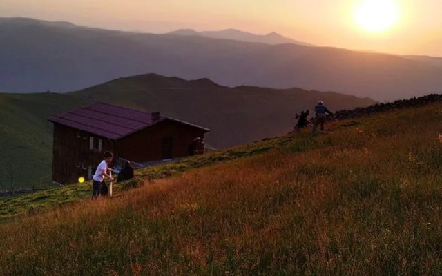 Migroras Otel & Restaurant - Karestel Yaylasi