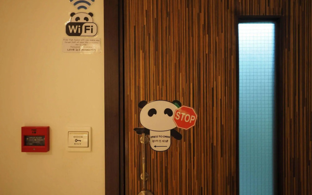 Panda's Hostel - Elegant